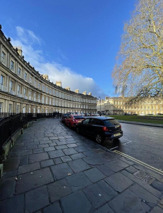 Cosy Room Near The City Centre With Free Parking Bath Bagian luar foto
