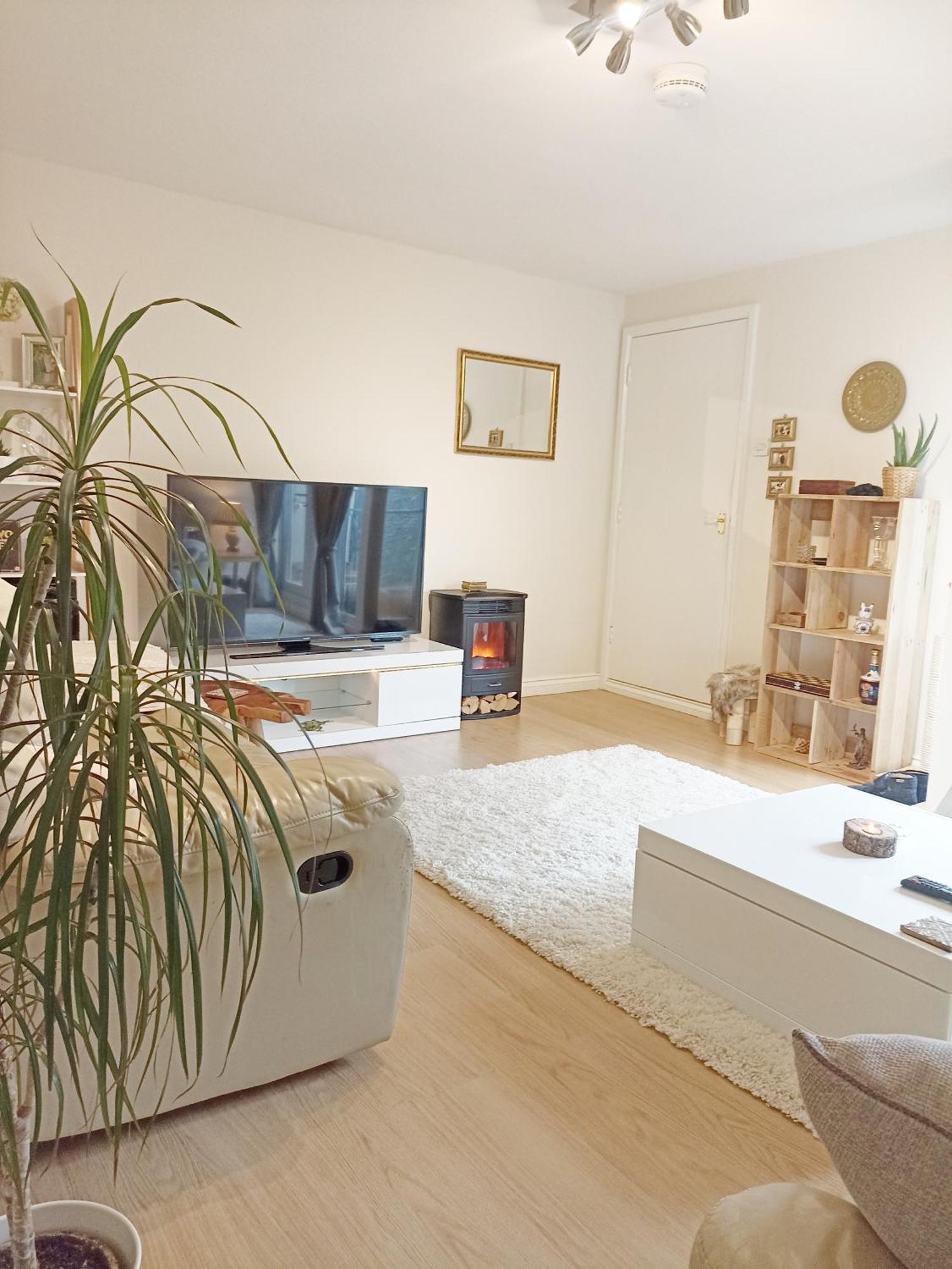 Cosy Room Near The City Centre With Free Parking Bath Bagian luar foto